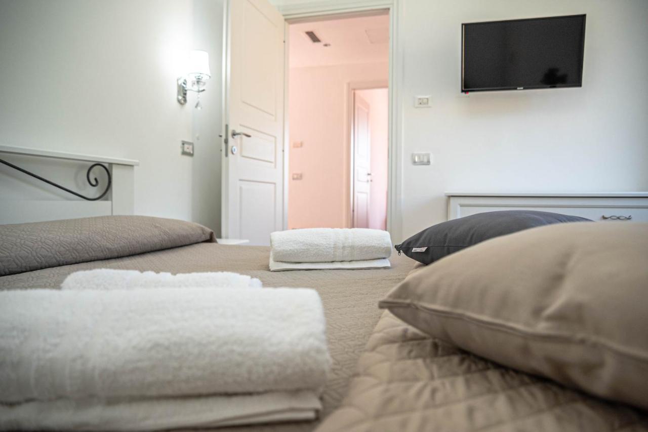 Luxury Villa Arianna Tarano Eksteriør billede