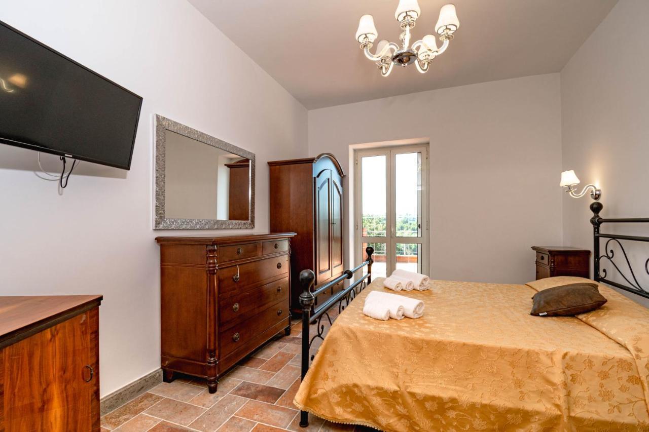 Luxury Villa Arianna Tarano Eksteriør billede