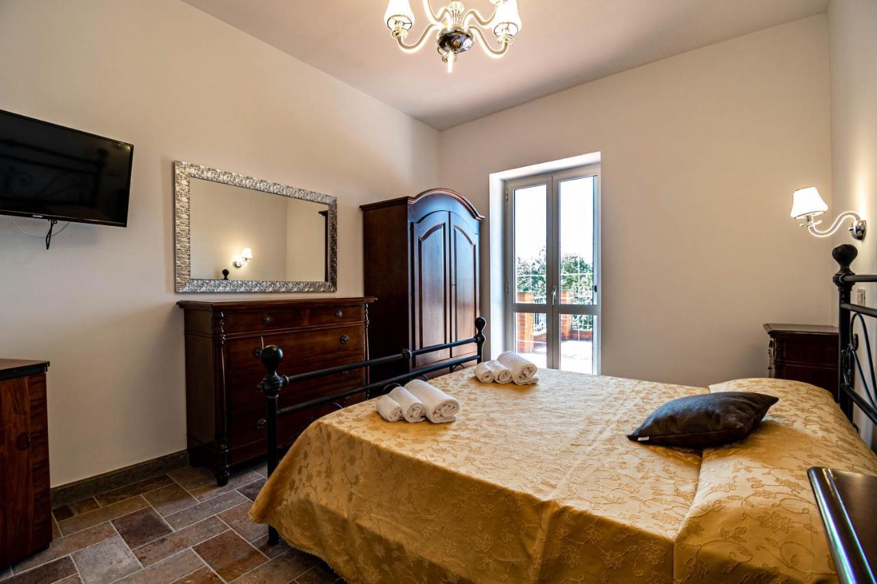 Luxury Villa Arianna Tarano Eksteriør billede